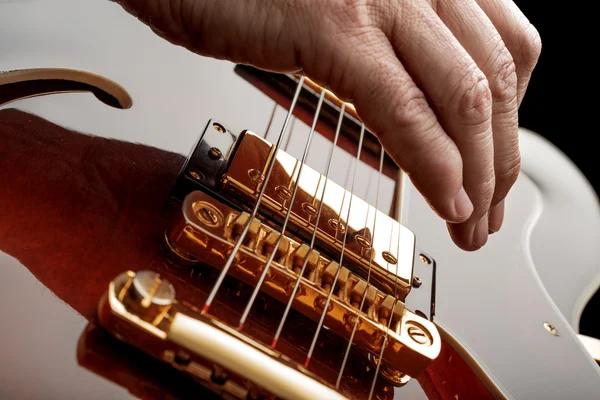 Key Tips for Guitar Practice Before Lessons Start